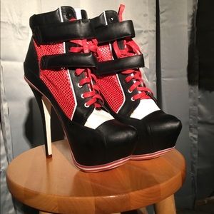 So sexy sneaker boots stiletto
